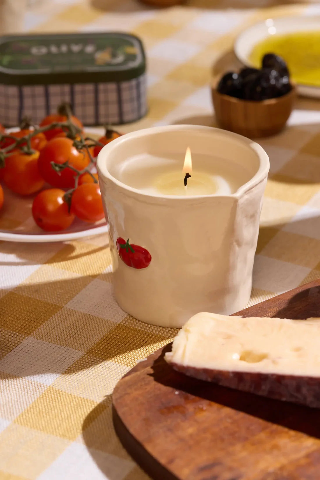 Heirloom Tomato Bistro Ceramic Candle 226g