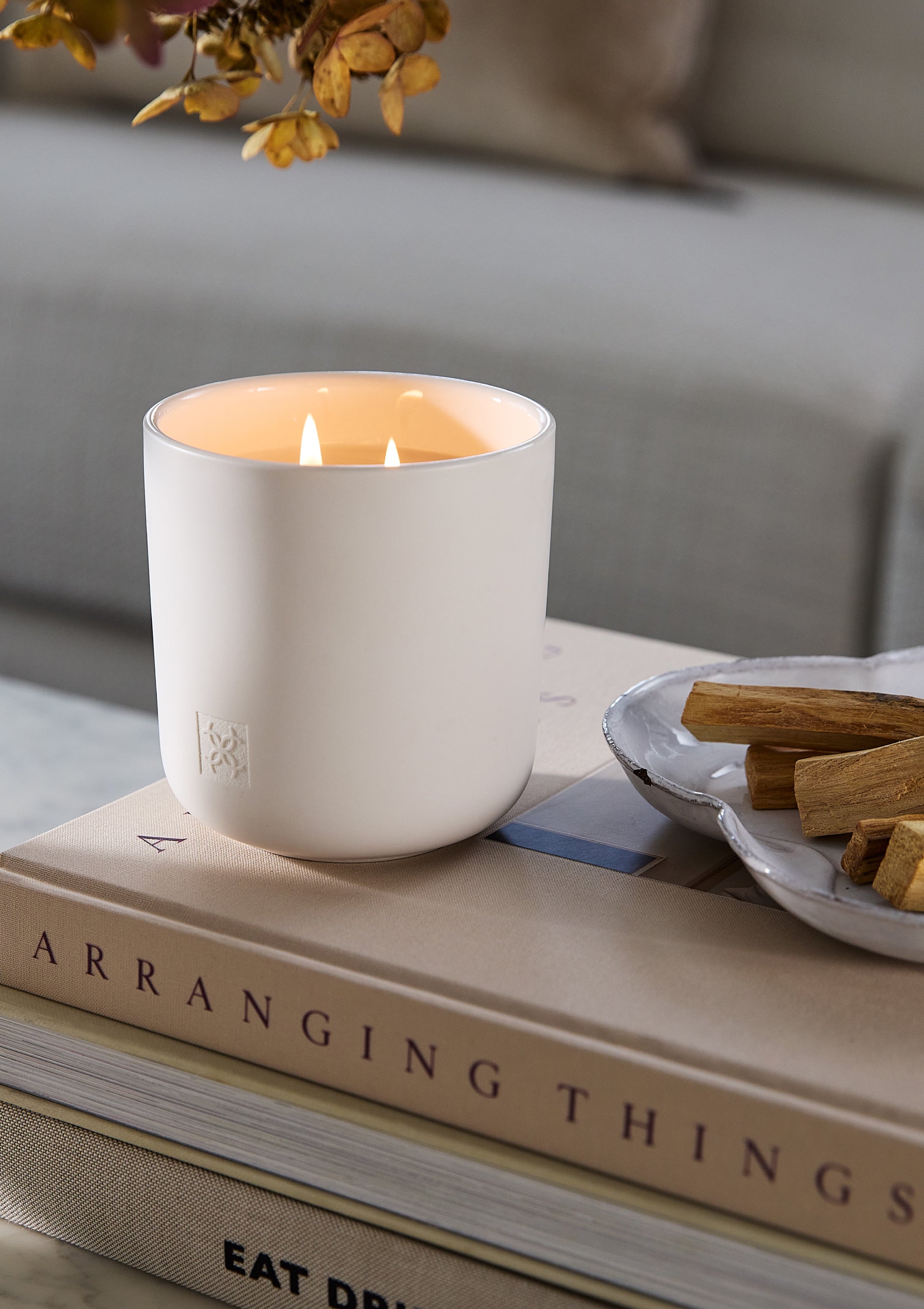 Amber & Sandalwood 300g Soy Candle