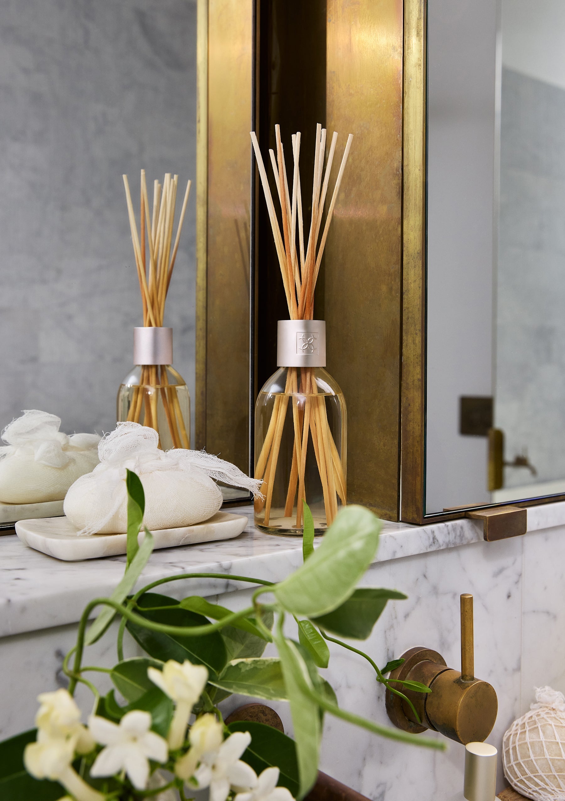 Amber & Sandalwood 250mL Fragrance Diffuser