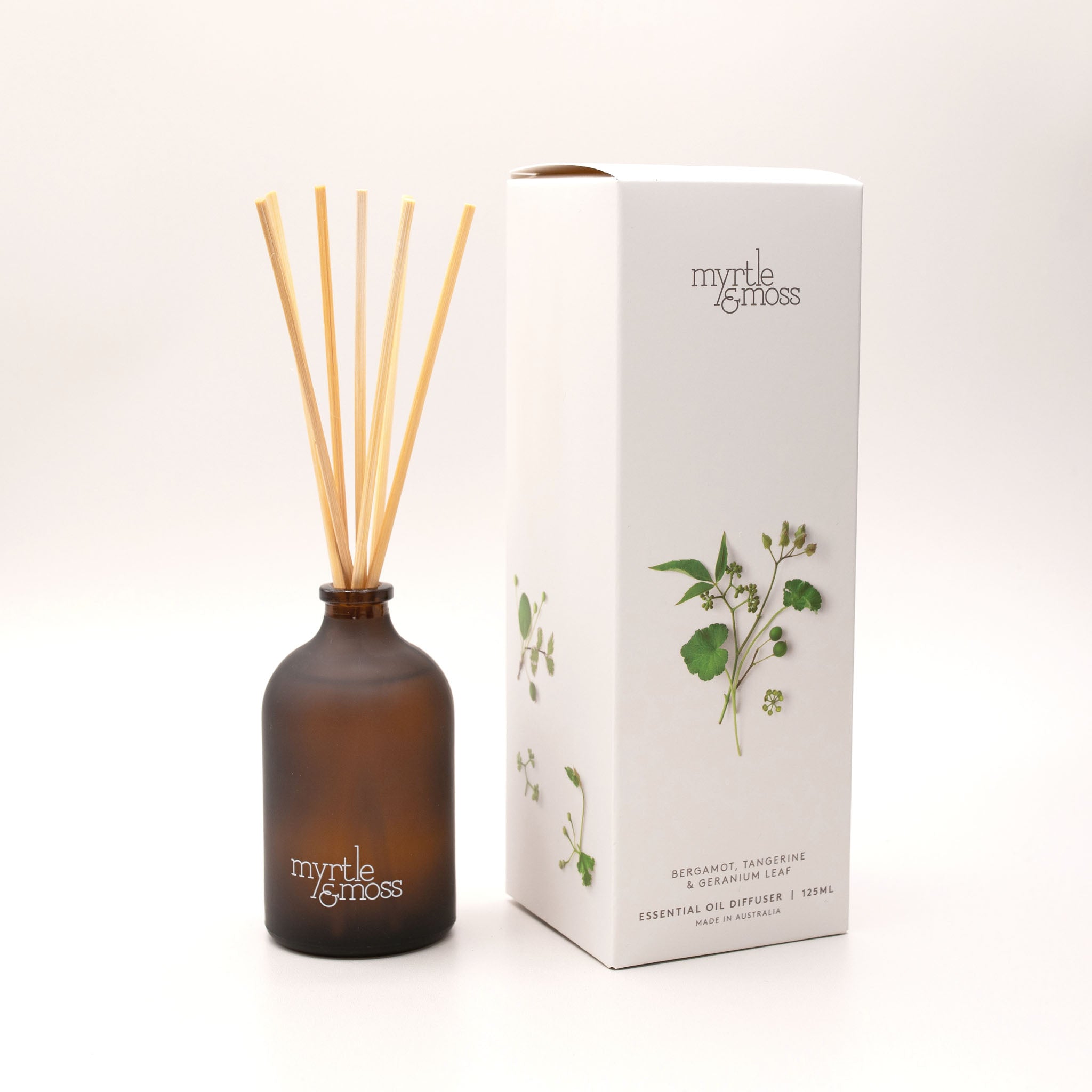 Myrtle & Moss Essential Oil Diffuser Bergamot Rind Tangerine Geranium Leaf angle