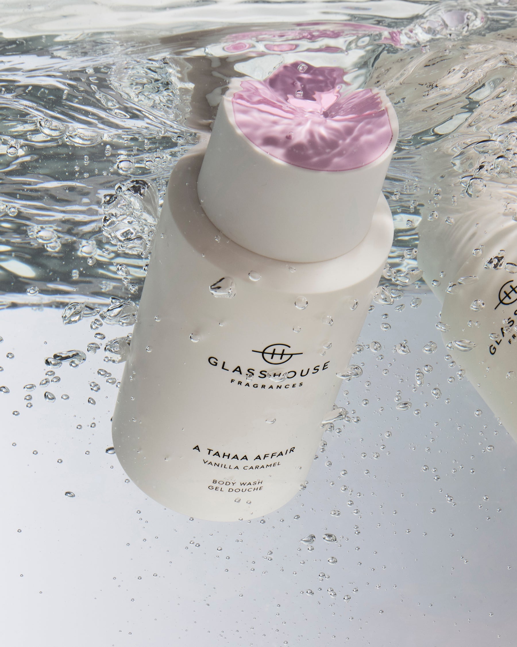 fgbw300tahaa-glasshouse-body-body-wash-a-tahaa-affair-300ml-lifestyle-styled-1800x2250-01_a046c080-e110-47be-956a-d0df606974cf_1.jpg