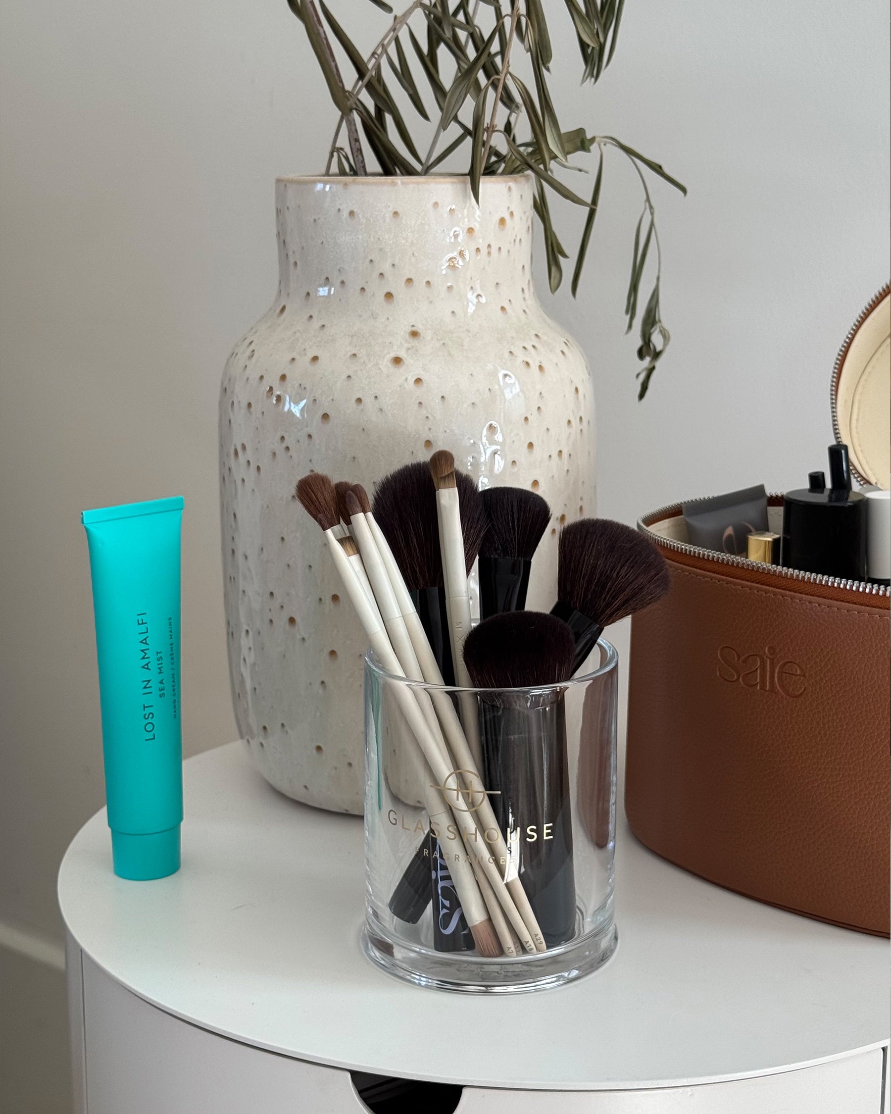 fghc075amalf-glasshouse-body-hand-cream-lost-in-amalfi-75ml-vibes-styled-1800x2250-01.jpg
